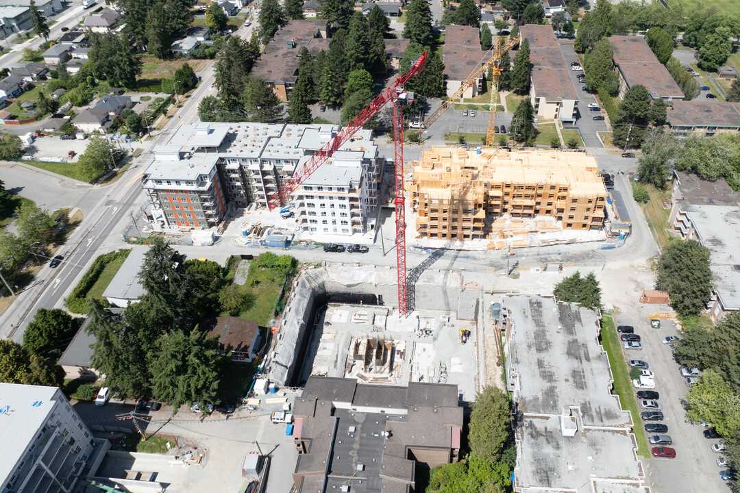 13245 104 Av in Surrey, BC - Building Photo