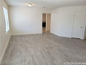 2059 Club Crest Way in Henderson, NV - Building Photo - Building Photo