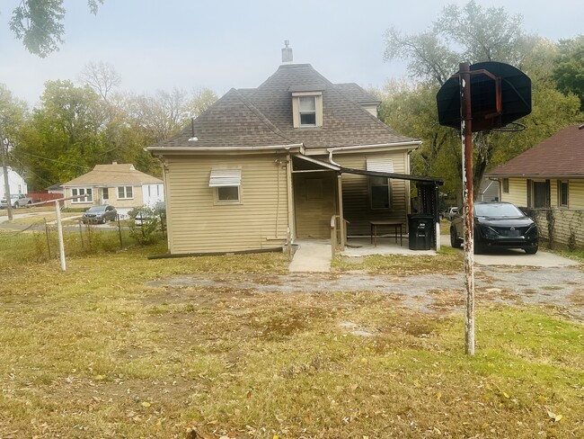 2636 N 22nd St in Kansas City, KS - Foto de edificio - Building Photo