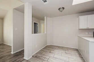 204 Meadowbrooke Dr in Cedar Hill, TX - Building Photo - Building Photo