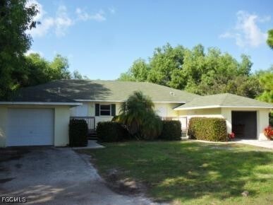10741 Holly Rd in Bokeelia, FL - Building Photo