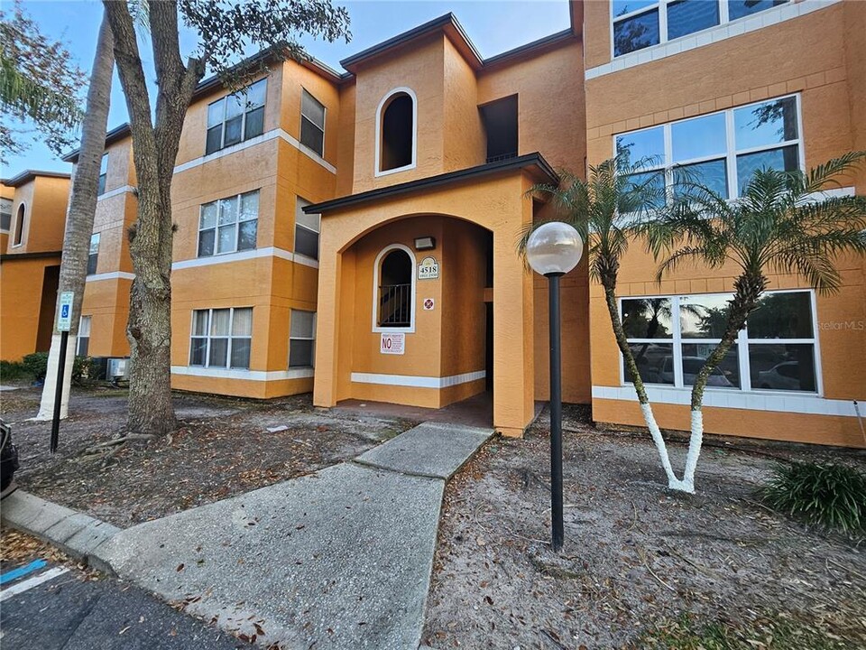 4518 Commander Dr in Orlando, FL - Building Photo