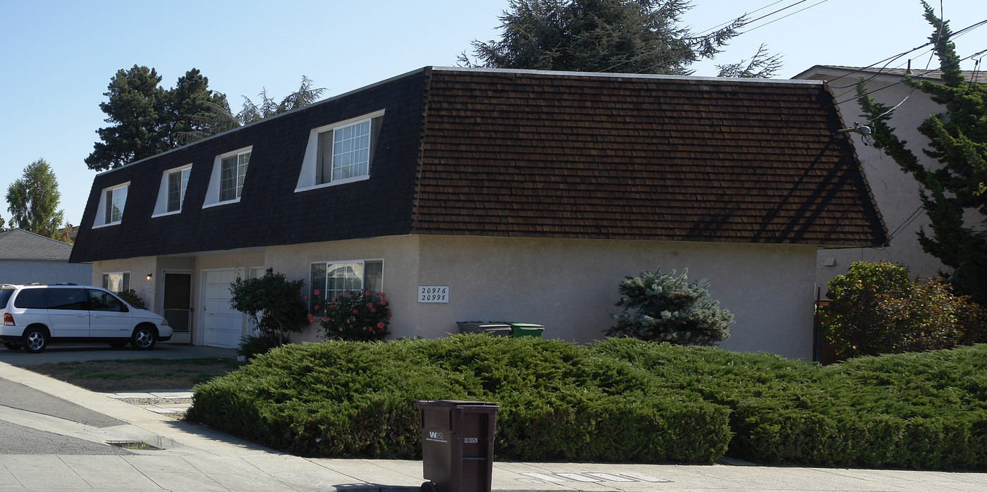 20904-936 & 20820-860 Baker Rd in Castro Valley, CA - Foto de edificio