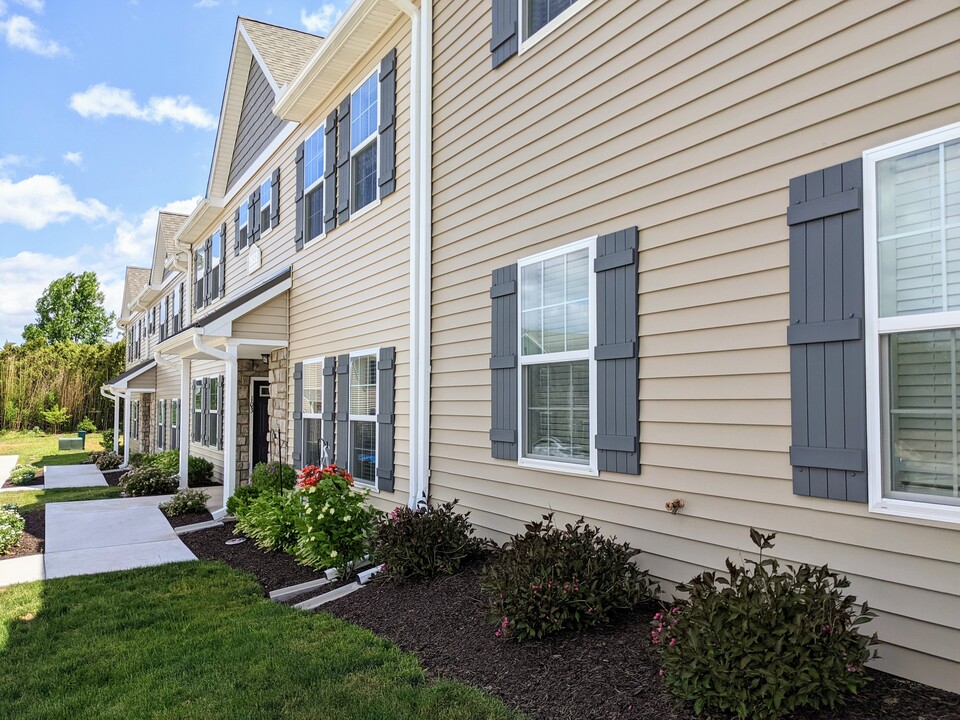 Dover Run Apartments in Dover, PA - Building Photo