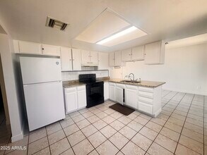 4310 N 90th Dr in Phoenix, AZ - Building Photo - Building Photo