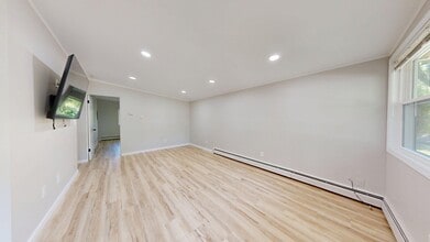 122 Allen Dr in Ann Arbor, MI - Building Photo - Building Photo