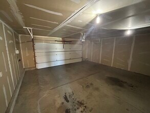 3808 W 93rd St, Unit 1 in Sioux Falls, SD - Building Photo - Building Photo
