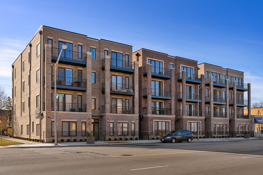 6035 W North Ave-Unit -4E in Oak Park, IL - Foto de edificio