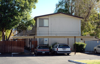 3925 Mountain View Ave Apartments