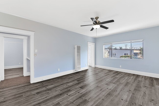 119 Orange Ave, Unit 04 in Long Beach, CA - Building Photo - Building Photo