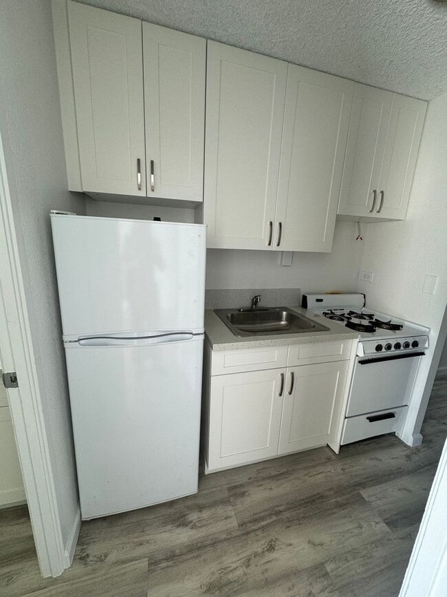 property at 1911 Kalakaua Ave