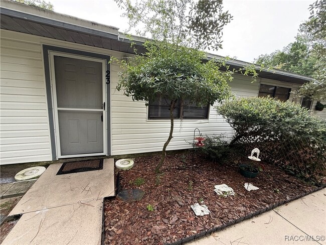 7630 W Homosassa Trail in Homosassa, FL - Building Photo - Building Photo