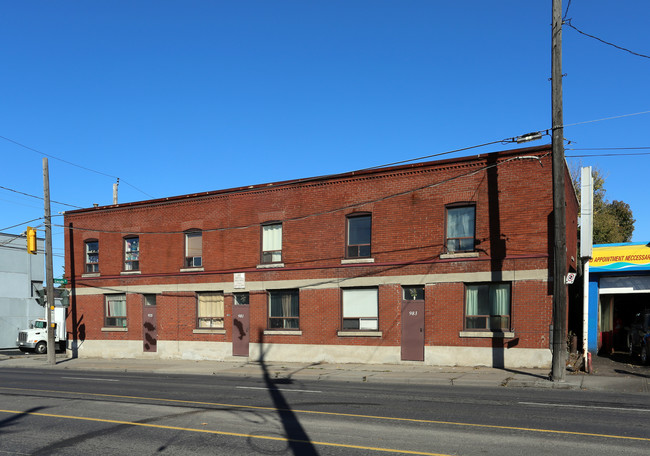 975-983 Barton St E in Hamilton, ON - Building Photo - Building Photo