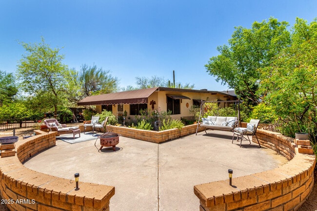 property at 6604 E Dove Valley Rd