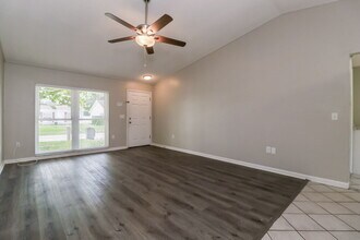 706 Hazy Meadow Ct in Brandon, FL - Building Photo - Building Photo