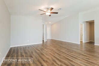 1423 NE 16th Pl in Cape Coral, FL - Building Photo - Building Photo