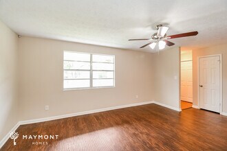 11042 Bacall Rd W, Unit 104 in Jacksonville, FL - Building Photo - Building Photo