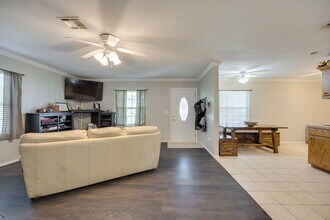 205 Lincoln St, Unit 205 Lincoln St in Carney, OK - Foto de edificio - Building Photo