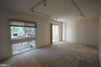 3007 Spice Ct in Vienna, VA - Building Photo - Building Photo