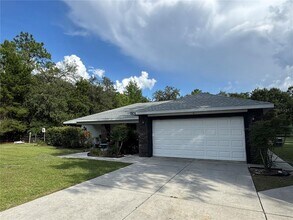 5906 SW 172nd Loop in Ocala, FL - Building Photo - Building Photo