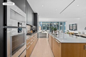 515 W 29th St in New York, NY - Building Photo - Building Photo