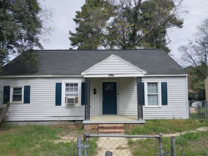 210 Scott Ave in Fayetteville, NC - Building Photo