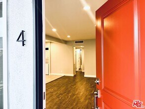 1136 Spazier Ave in Glendale, CA - Building Photo - Building Photo