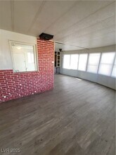 367 MacFarland Ave in Indian Springs, NV - Building Photo - Building Photo