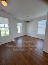 1089 Squirrel Nest Ln in Lexington, KY - Building Photo - Building Photo