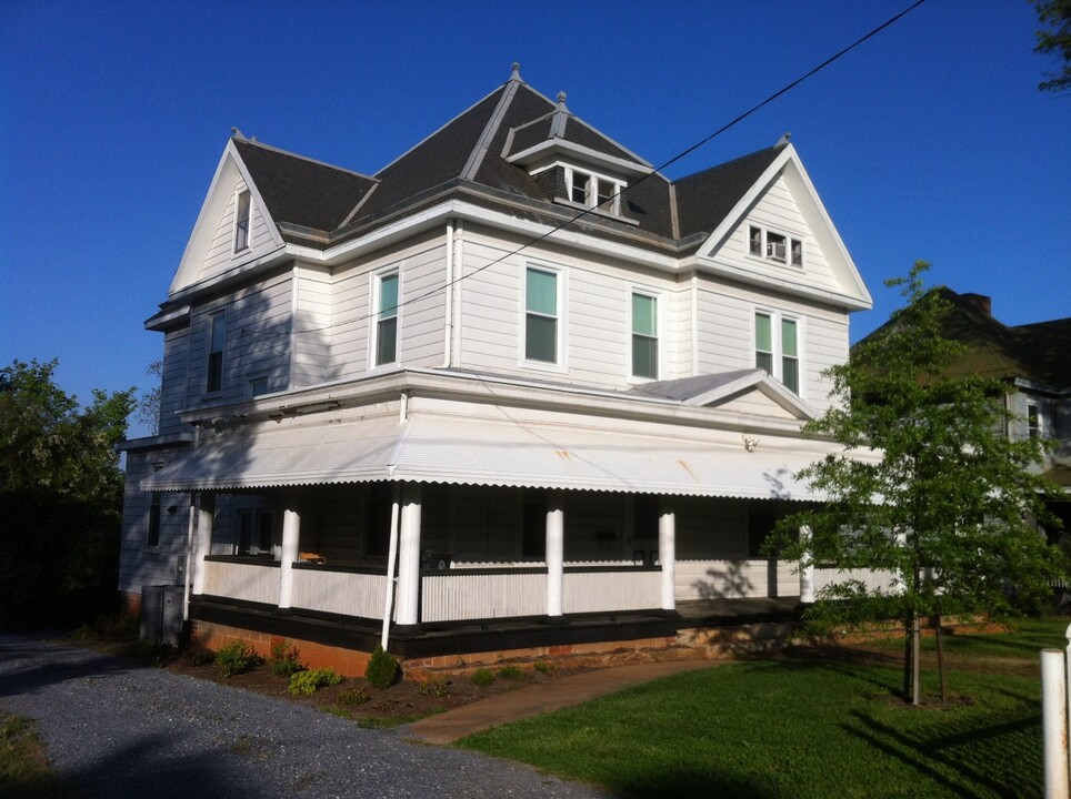 510 Victoria Ave in Lynchburg, VA - Building Photo