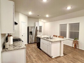 2952 Panther Spg in New Braunfels, TX - Building Photo