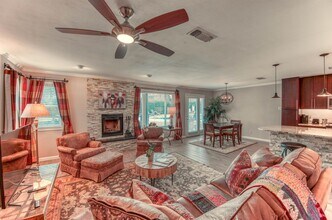 605 Port in Horseshoe Bay, TX - Building Photo - Building Photo