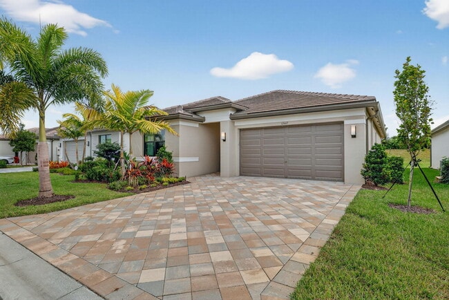 12447 SW Blue Mangrove Pkwy in Port St. Lucie, FL - Building Photo - Building Photo