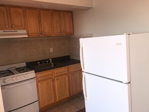 1104 Palisade Ave in Union City, NJ - Building Photo - Building Photo