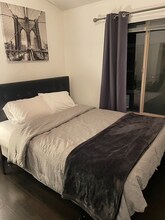 329 Fountain Crossing Ln in Henderson, NV - Foto de edificio - Building Photo