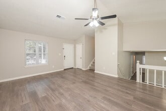 5178 Scarbrough Ln in Stone Mountain, GA - Building Photo - Building Photo