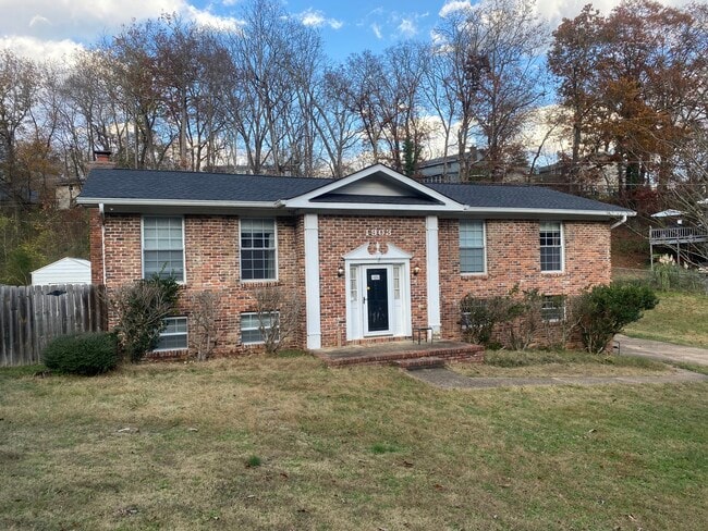 property at 1903 Preswood Dr