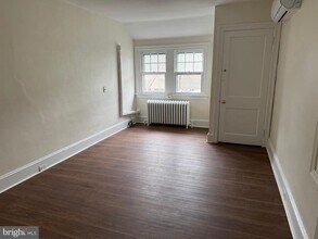 733 Montgomery Ave in Narberth, PA - Building Photo - Building Photo