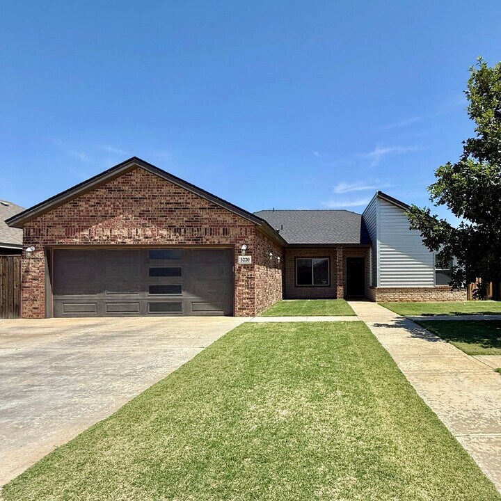 5220 Kemper St in Lubbock, TX - Building Photo