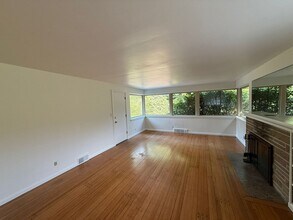 3535 43rd Ave W in Seattle, WA - Building Photo - Building Photo