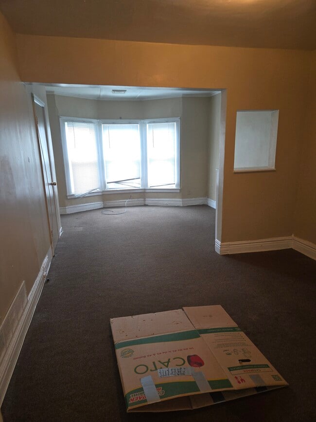 150 Forest Ave, Unit Upper, Unit Upper