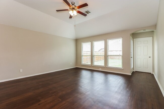 11929 Long Stone Dr in Burleson, TX - Building Photo - Building Photo