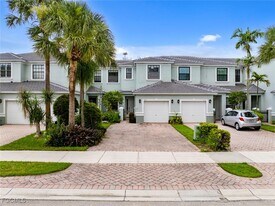 14617 Sutherland Ave in Naples, FL - Building Photo