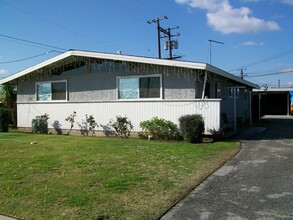 803-807 N Grandview Ave in Covina, CA - Building Photo - Building Photo