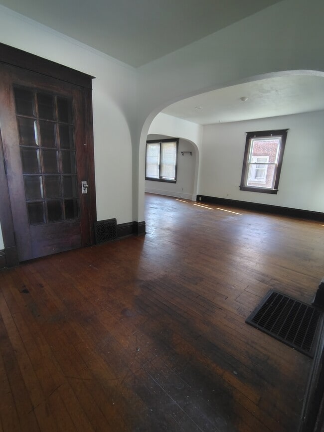 1812 S 4th St in Rockford, IL - Building Photo - Building Photo