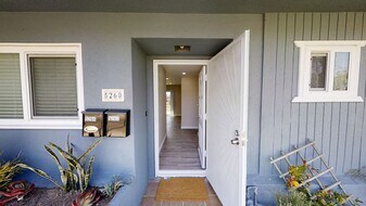 5260 Tipton St in San Diego, CA - Building Photo