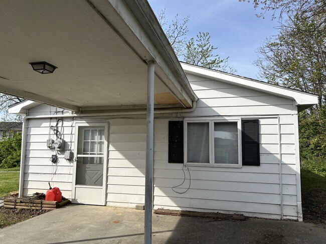 property at 326 Beechcroft Rd