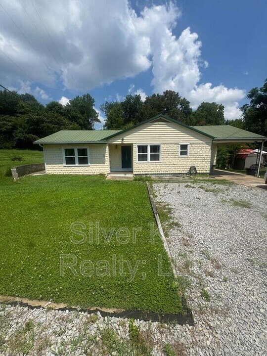 535 Rose Dr in Athens, TN - Building Photo