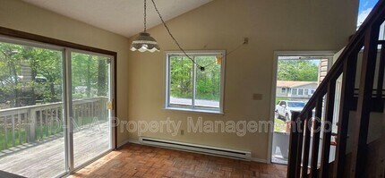 9455 Juniper Dr in Tobyhanna, PA - Building Photo - Building Photo