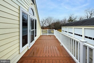 2211 Hatchers Mill Rd in Marshall, VA - Foto de edificio - Building Photo